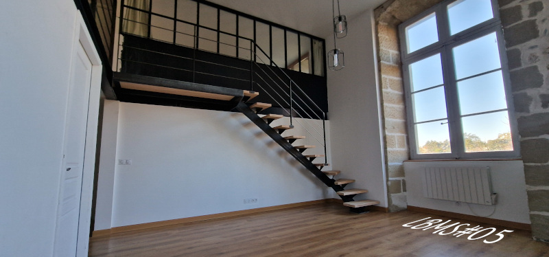 000.05.escalier-metallique-interieur.jpg