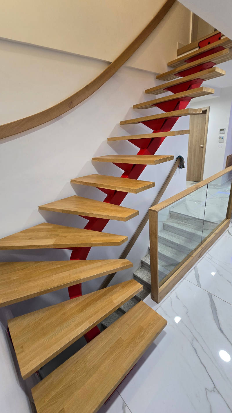 0000.2.escalier-metallique-red.jpg